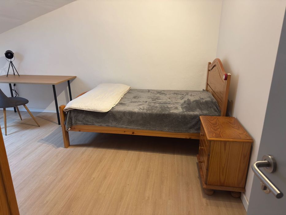 Quarto na Rua Carlos Seixas