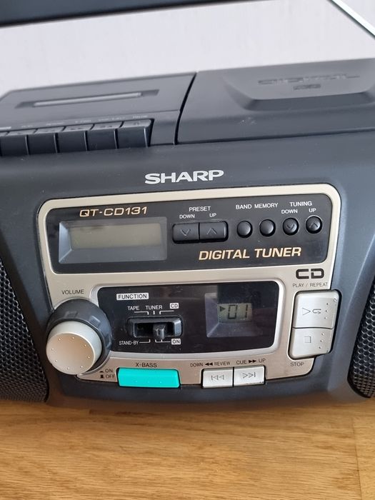 Radiomagnetofon CD SHARP
