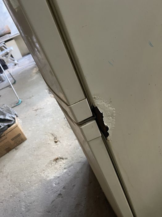 Холодильник zanussi