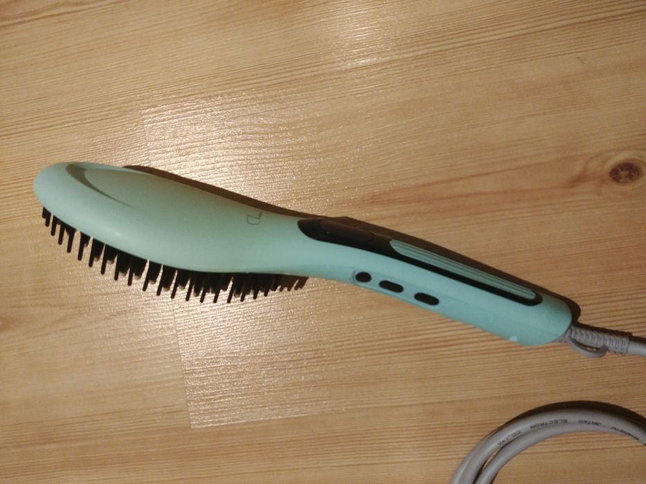 Szczotka prostująca włosy bez opakowania