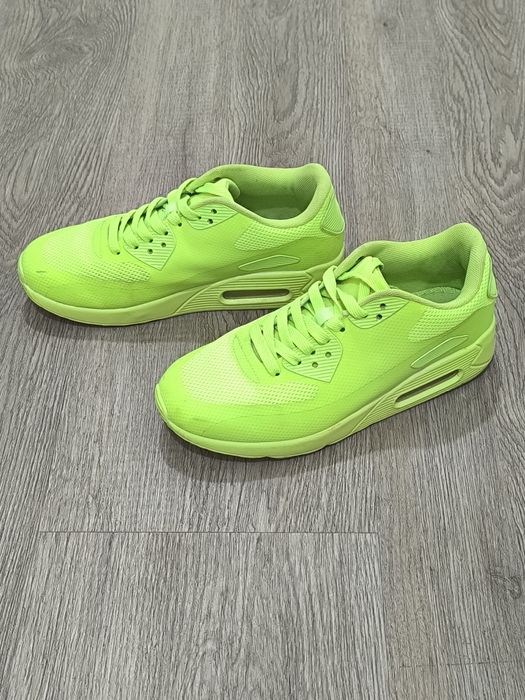 Sapatilhas fluorescente 38