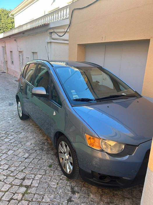 Carro mitsubishi