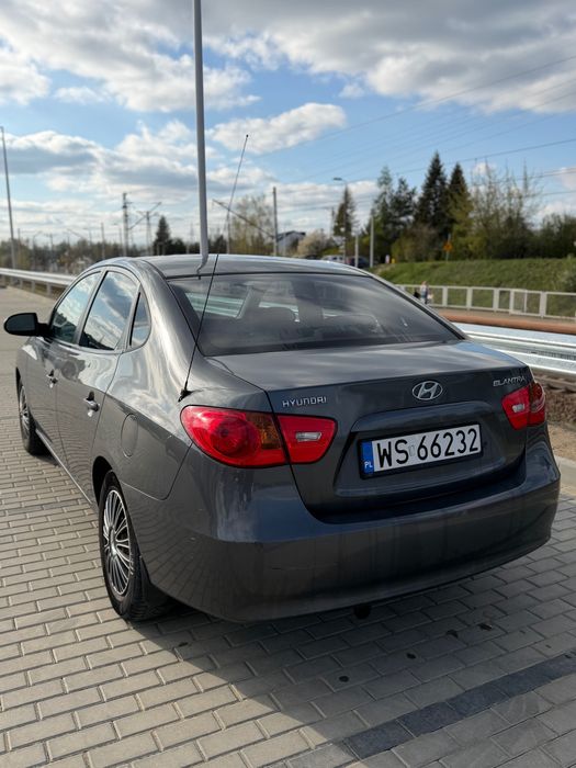 Hyundai Elantra 2.0 LPG Klimatyzacja Dużo zrobione