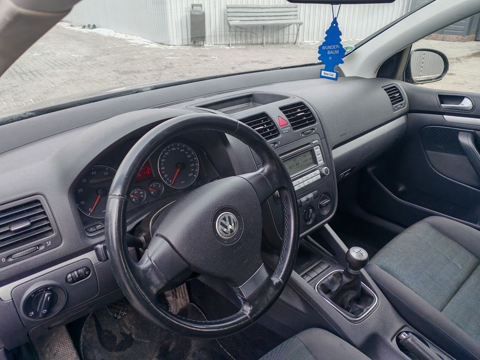Volkswagen Golf 5 2008 рік 1.6 мпі