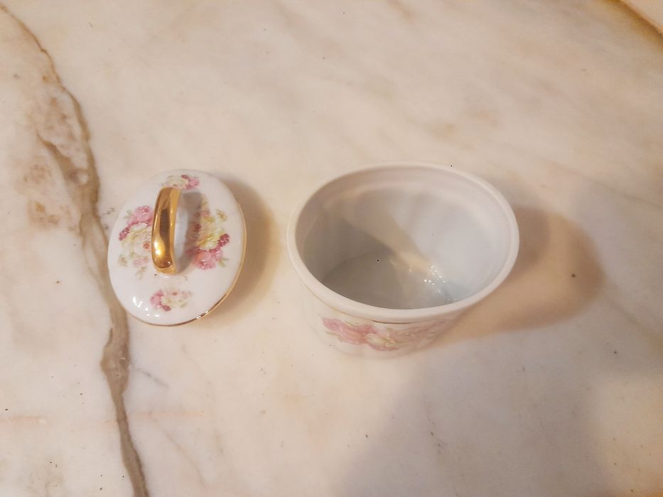 Guarda-Jóias em Porcelana