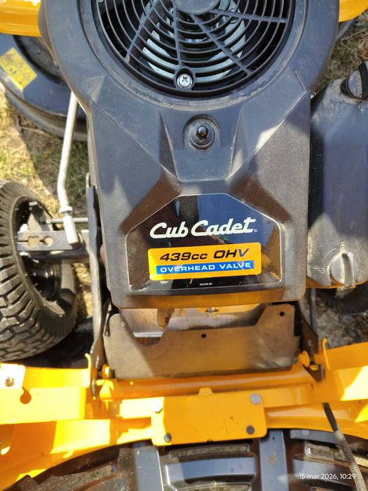 Kosiarka - Traktor ogrodowy Cub Cadet LT2 NR92 z koszem i przyczepką