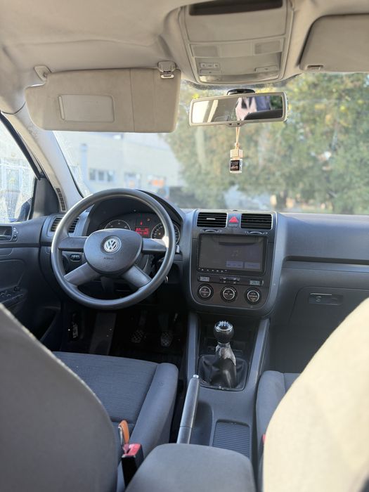Volkswagen Golf 5 2.0 tdi