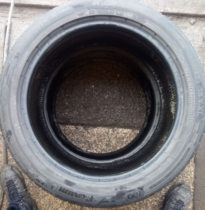 235/45/18 XL BARUM BRAVURIS rant ochronny 7mm 2021r.