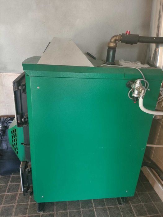 Caldeira a lenha de chama invertida.