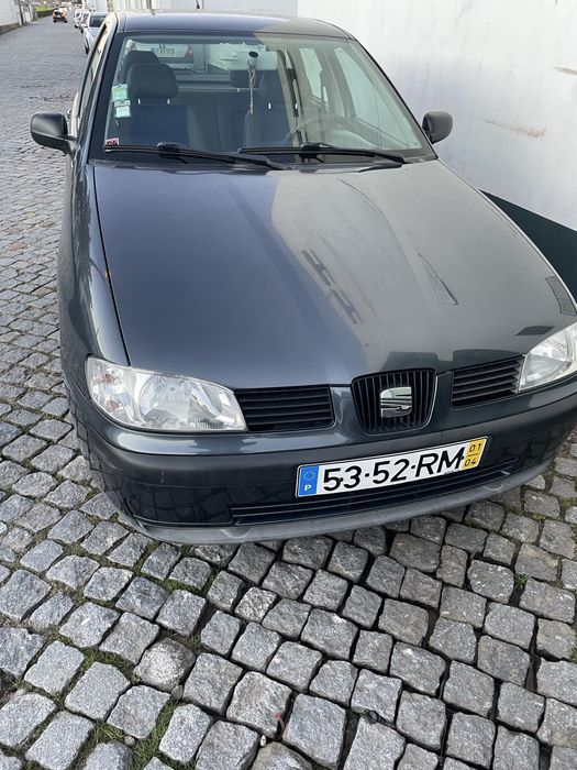 Viatura SEAT Ibiza 1.4 Gasolina