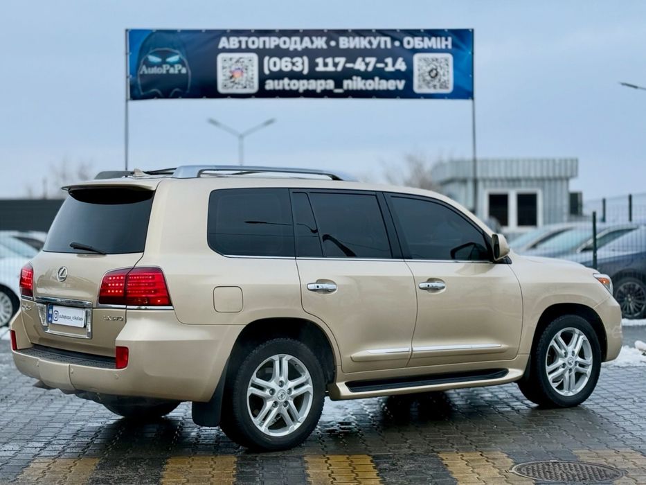Lexus LX 570, повністью обслугований, в рідній фарбі