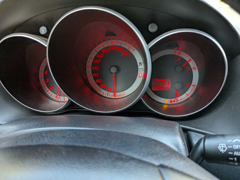 Продам Mazda 3 SPORT 2.0 2007 рік