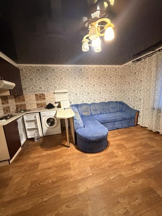 гостинка Залютино  метро Х.Г.