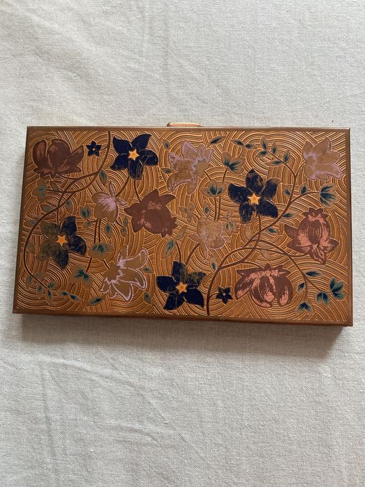 Колекційна емальована коробочка для зберігання