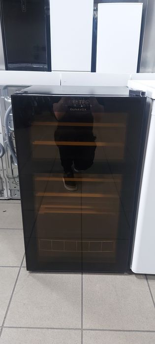 Холодильник винний Dunavox DX-29