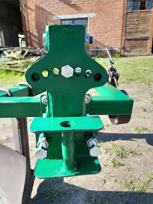 Продам плуг 2*20