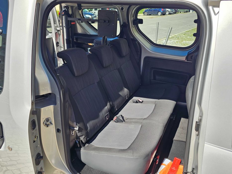 DOKKER 1.5 DCI Com Rampa Para Cadeira Rodas / Mobilidade Reduzida