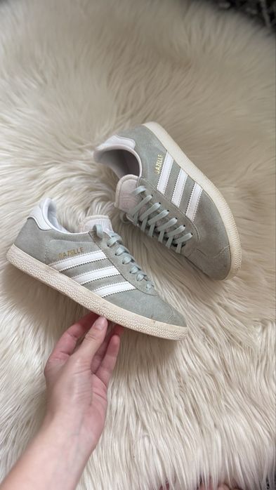 Кросівки Adidas Gazelle 35 розмір
