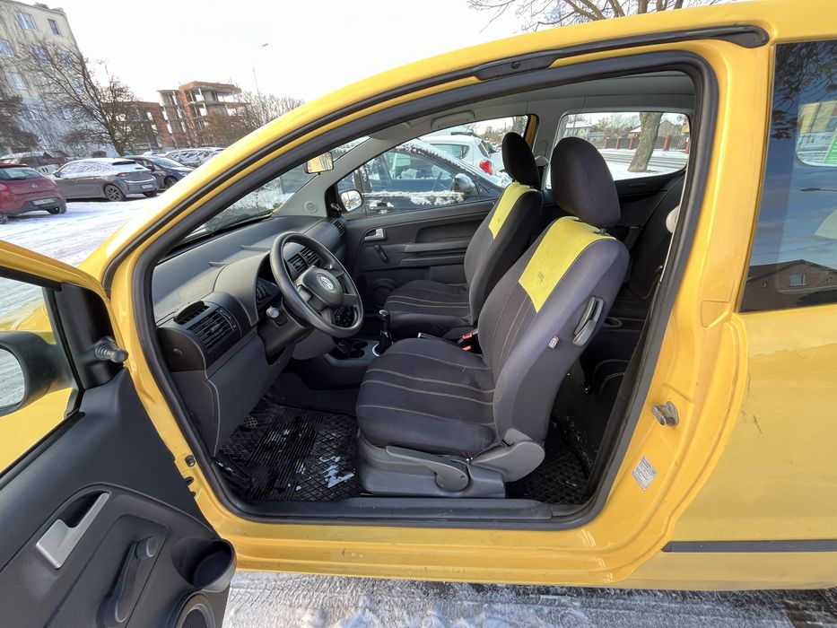 VW Fox 1.2 Żółty rocznik 2006