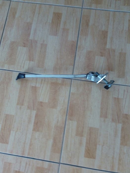 Sprzedam w dobrym stanie stopkę rowerową.Długosc stopki 40 cm.
