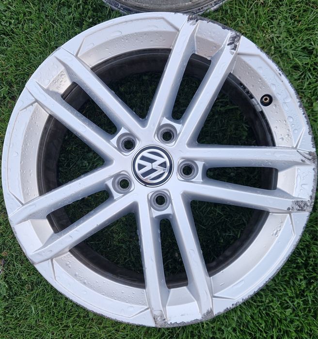 Alufelgi Golf GTD 17 5x112 et49 57.1