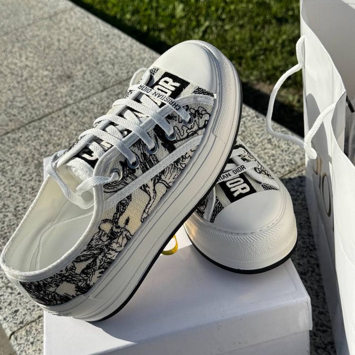 Жіночі кеди Dior