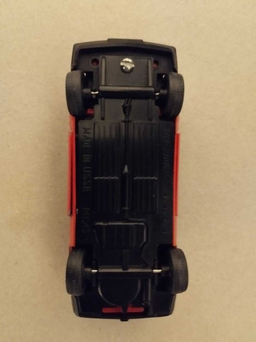 модель ВАЗ-21 08 сделано в СССР масштаб 1:43