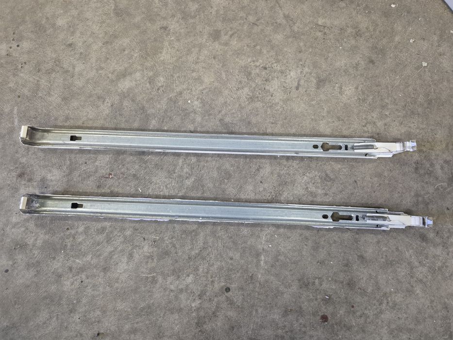 Grzejnik Buderus 80 x 60 cm termostat