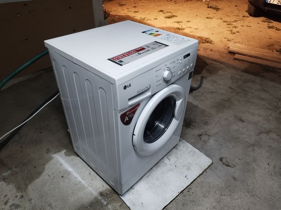 Máquina de lavar roupa LG