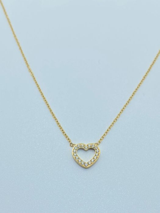 Bijuteria em aço inoxidável (Colares e brincos)