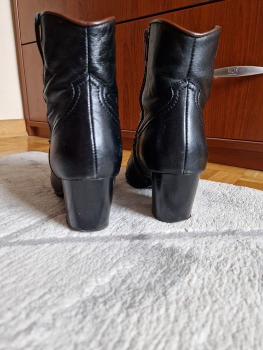 Botki CZARNA SKÓRA  firmy Lasocki roz 37