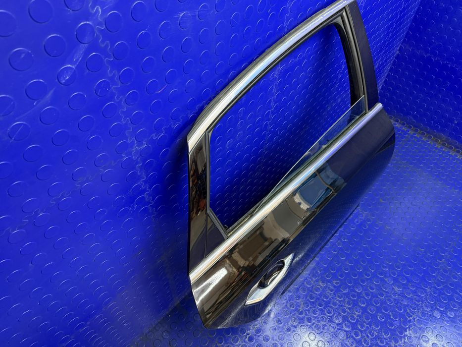 DRZWI kompletne tylne prawe AUDI A4 S4 B9 8W SEDAN tył prawy LY9T | OEM |