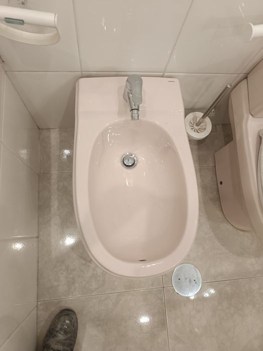 Sanita  e bidé da porcan em ótimo estado