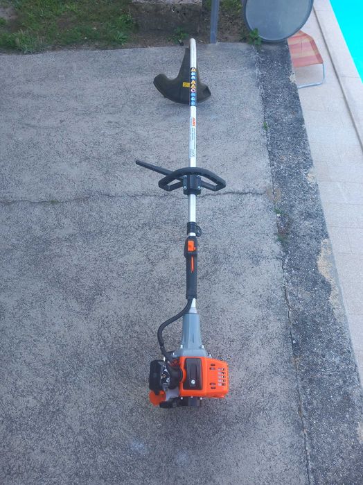 Aparador Rocadora de relva a gasolina