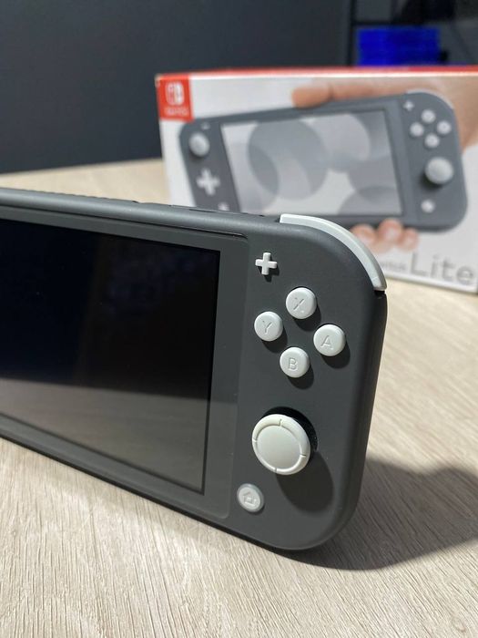 Nintendo switch lite портативна консоль