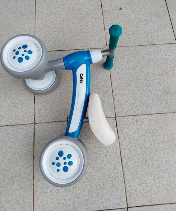 Triciclo de criança
