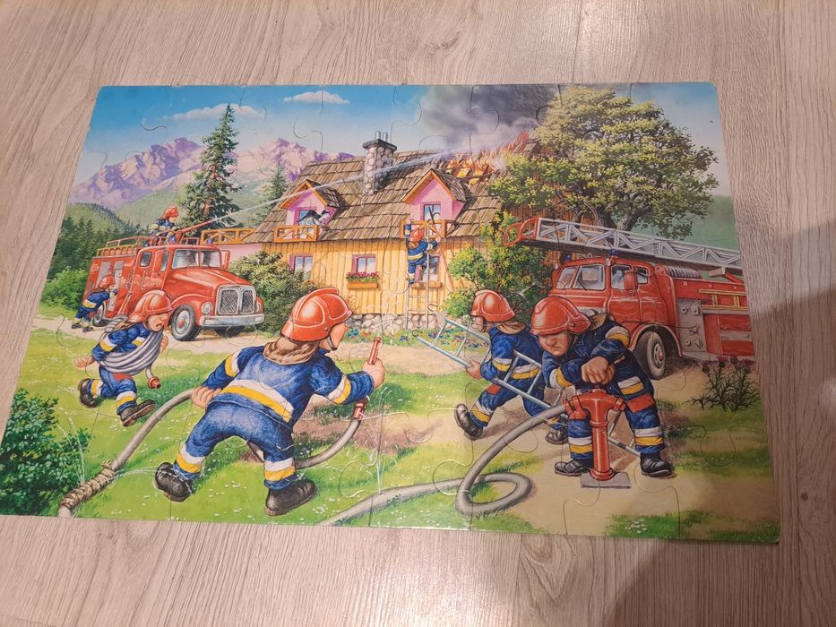 Puzzle strażak 3+