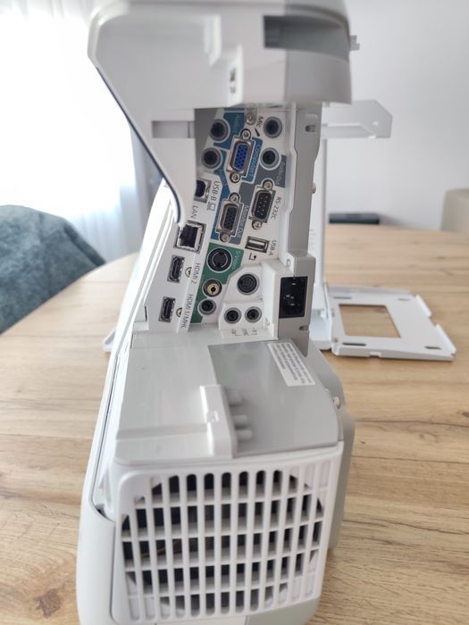 Epson EB 595Wi Interactive Projector514209413113456643