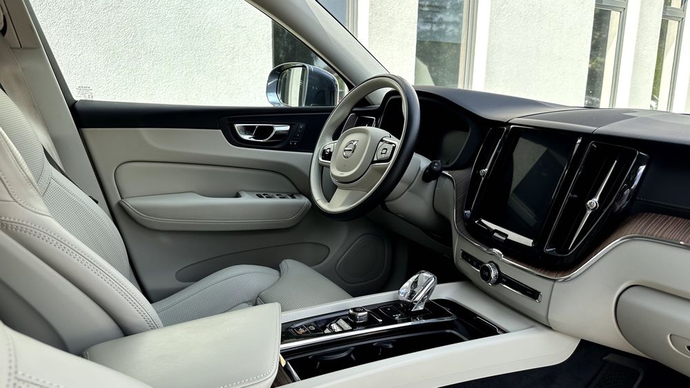 Volvo XC60 Inscription, 1 właściciel, salon Polska, FV23%