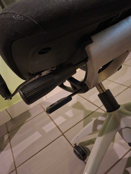 krzesło biurowe ergonomiczne topstar