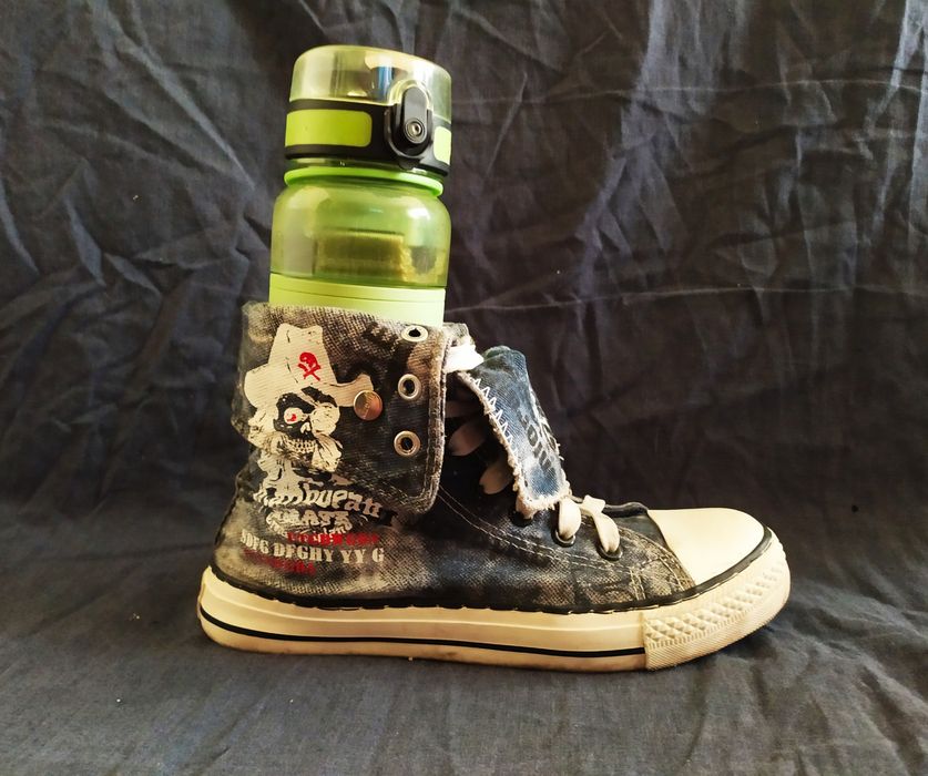 Продам кеды. "JU*HANG". Размер 41. Б/У.