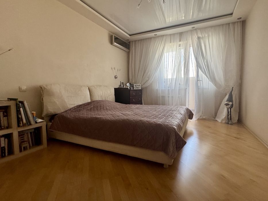 Є ГЕНЕРАТОР м.Позняки пр.М.Бажана, 1-М Осокорки /Харківська