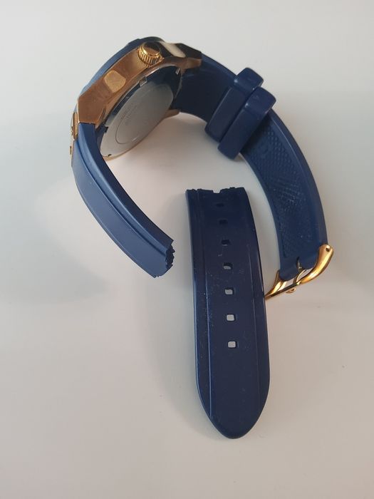 Годинник часы GUESS W0571L1 із колекції Sport