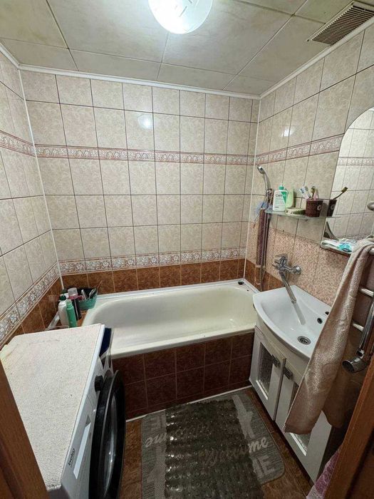 Продається 3 кімнатна квартира по вул. Повітряна. с. Ков'ярі