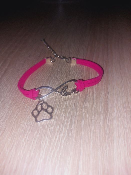 Bransoletka z łapka i znakiem nieskończoności