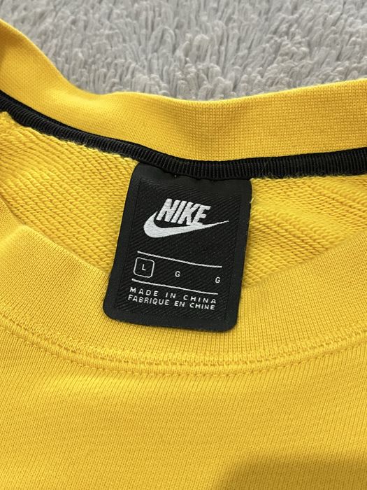 Nike r. L zolta meska bluza oversize