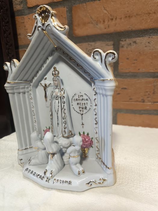 Nossa Senhora de Fátima em Porcelana