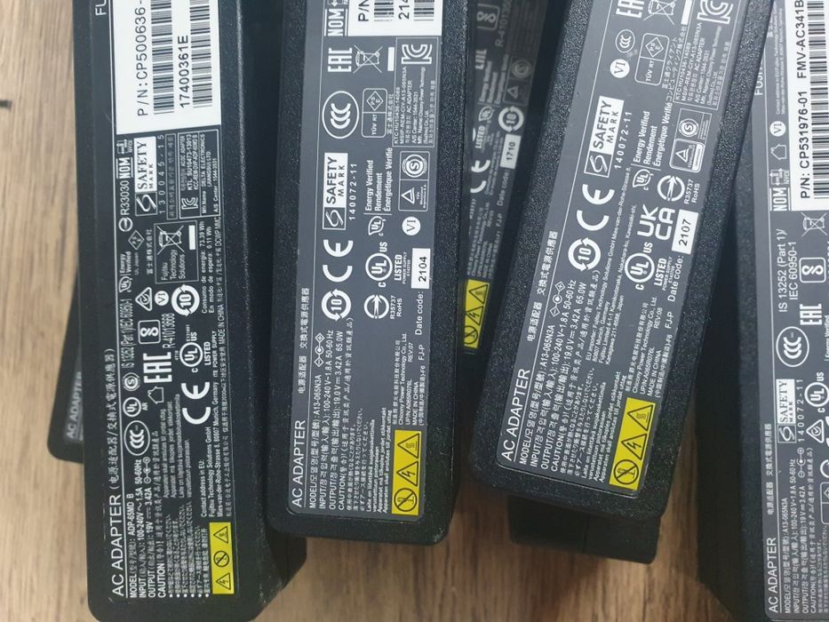 Зарядка зарядное блок живлення Asus ZenBook Vivobook 65w 4.0×1.35mm