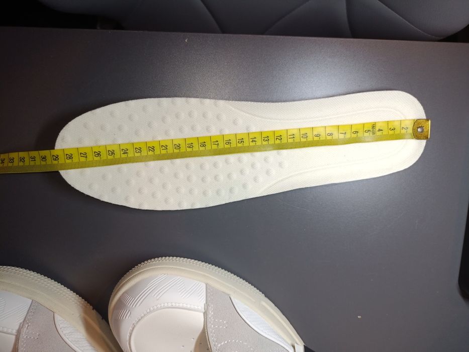 sneakersy marki House