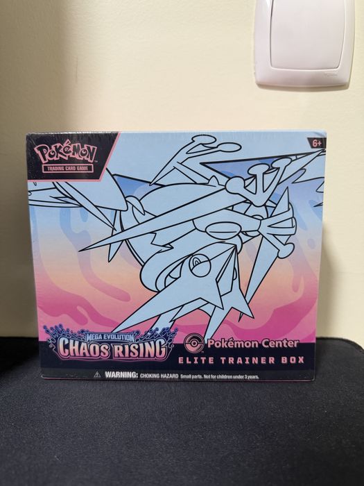 Elite Trainer Box Chaos Rising Pokemon center